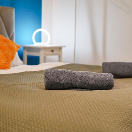 Blue Chili 31 - Stadtwohnung Fuer 7 - Modern Zentral Karlshorst Wlan Берлин Экстерьер фото