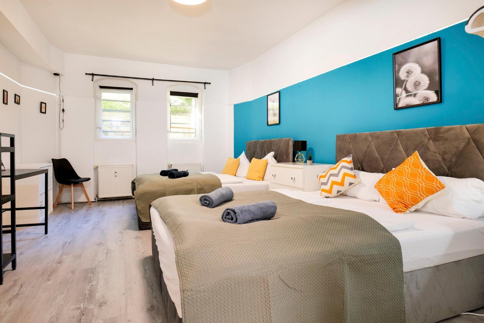 Blue Chili 31 - Stadtwohnung Fuer 7 - Modern Zentral Karlshorst Wlan Берлин Экстерьер фото